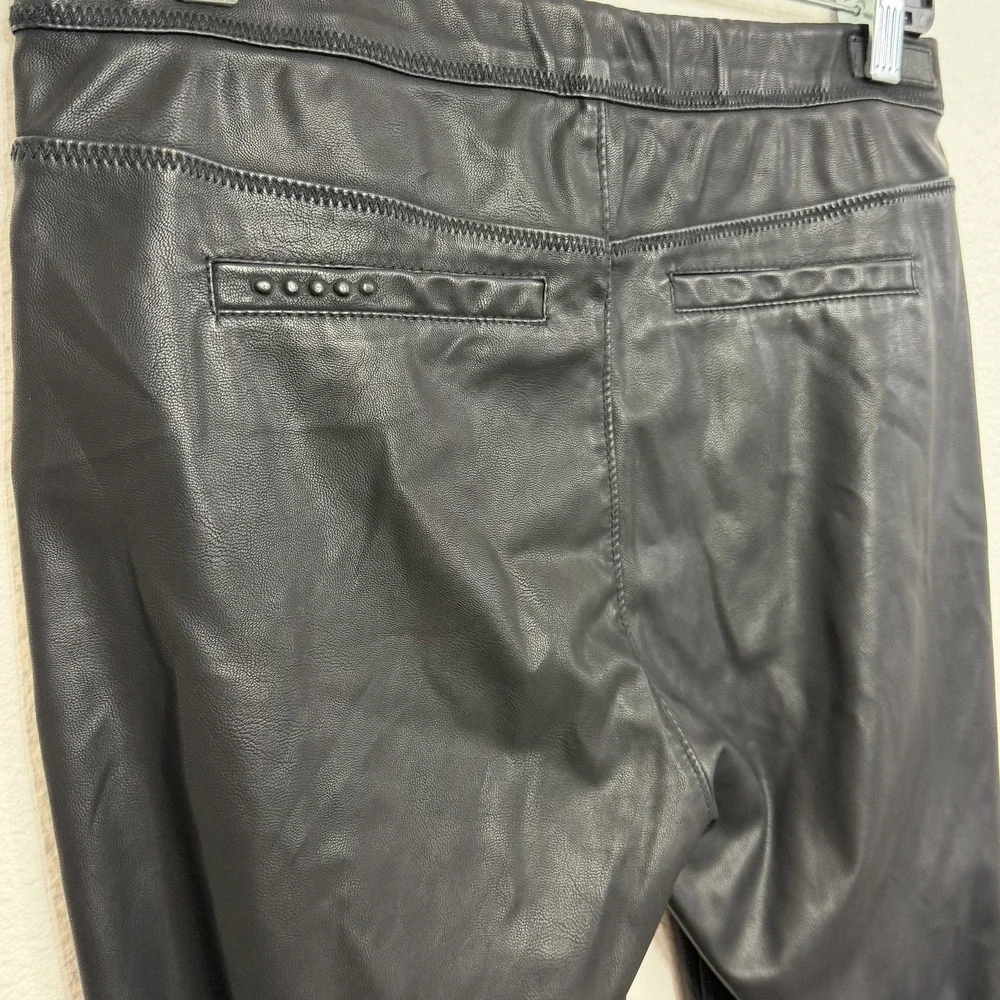 Blank NYC Black Faux Leather Pull‎ on Legging Size 29